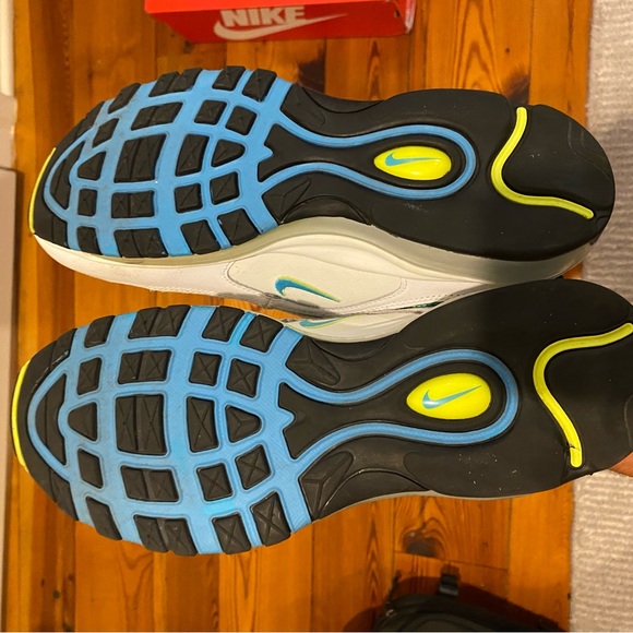 Limited Edition Nike Air Max 90 LTR - Picture 4 of 6